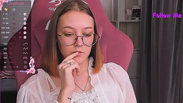 Snapshot of bunny_bubble chatting on December 2024 09:41:02 PM bunny bubble online show from December 2024 09:41:02 PM