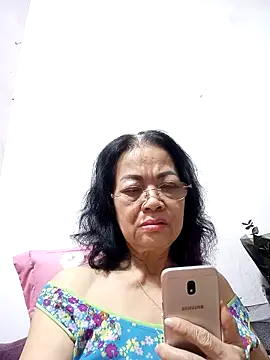 Snapshot of Hotestlove chatting on March 2025 12:01:02 PM Hotestlove online show from March 2025 12:01:02 PM