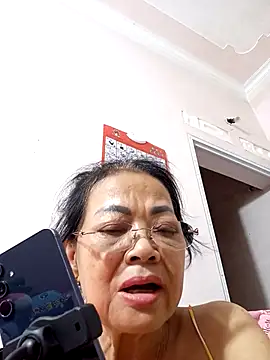 Snapshot of Hotestlove chatting on September 2025 01:03:01 PM Hotestlove online show from September 2025 01:03:01 PM