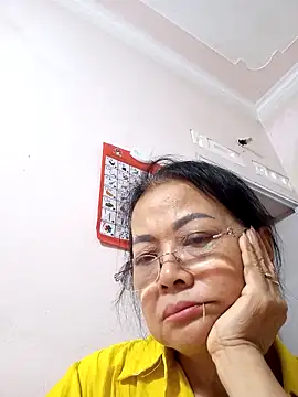 Snapshot of Hotestlove chatting on September 2025 02:27:02 AM Hotestlove online show from September 2025 02:27:02 AM