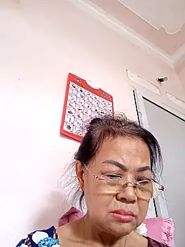 Snapshot of Hotestlove chatting on October 2025 03:50:02 AM Hotestlove online show from October 2025 03:50:02 AM