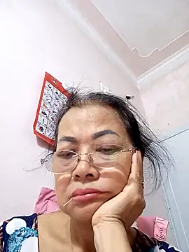 Snapshot of Hotestlove chatting on October 2025 10:38:01 AM Hotestlove online show from October 2025 10:38:01 AM