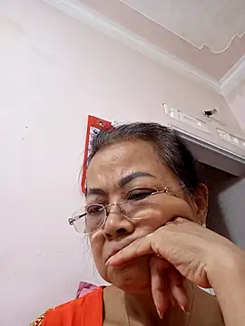 Snapshot of Hotestlove chatting on October 2025 11:38:02 PM Hotestlove online show from October 2025 11:38:02 PM