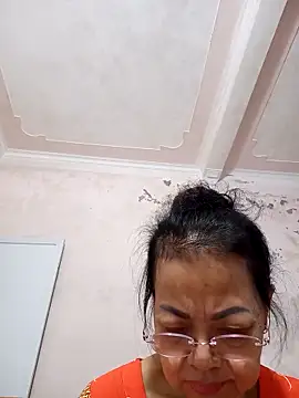 Snapshot of Hotestlove chatting on October 2025 11:31:02 PM Hotestlove online show from October 2025 11:31:02 PM