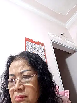 Snapshot of Hotestlove chatting on November 2025 02:29:01 PM Hotestlove online show from November 2025 02:29:01 PM