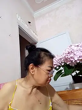 Hotestlove online show from April 2026 10:22:01 PM