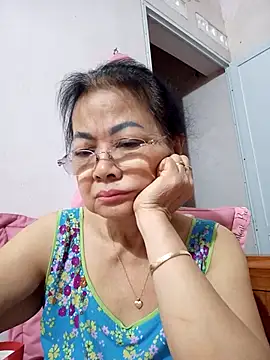 Hotestlove online show from May 2026 10:17:02 PM