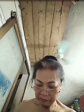 Hotestlove online show from June 2026 10:23:02 PM