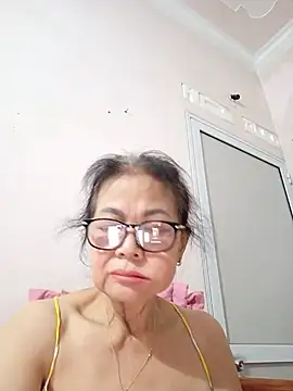 Hotestlove online show from June 2026 08:33:02 AM