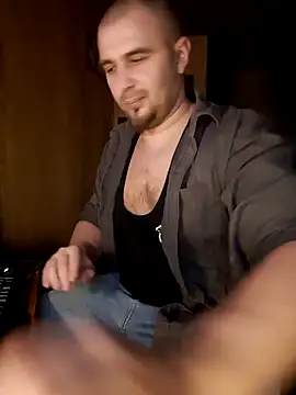 Foxyshaved online show from December 2024 12:24:01 PM