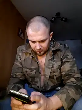 Foxyshaved online show from January 2025 08:49:02 AM