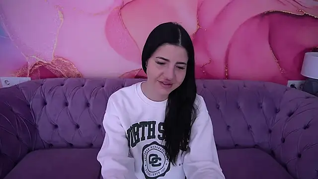 SunnyGirll  online show from February 2026 06:40:02 AM