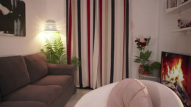 Snapshot of Raychell_Black chatting on March 2026 04:46:02 PM Raychell Black online show from March 2026 04:46:02 PM