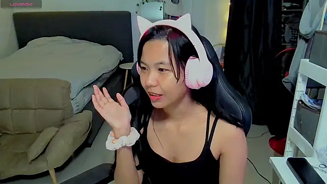 Kana G online show from January 2025 03:54:02 PM