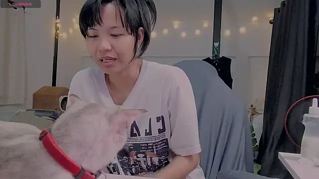 Kana G online show from February 2025 07:13:01 PM