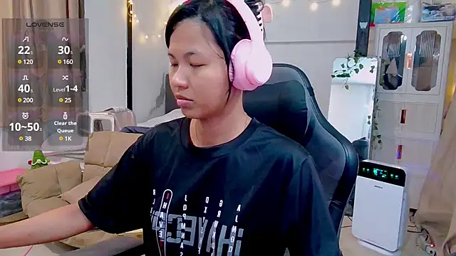 Kana G online show from February 2025 11:01:02 AM