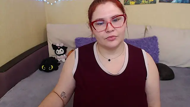 JuliaKeln online show from September 2025 02:28:01 PM