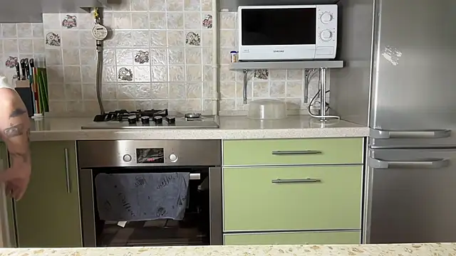 mia   mi online show from February 2025 03:58:02 PM