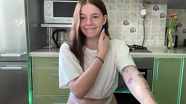 mia   mi online show from March 2025 10:37:01 AM