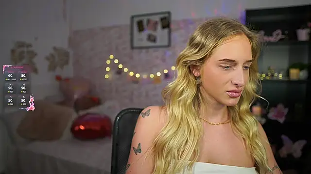 Nicolette  Shea  online show from February 2025 12:43:01 PM