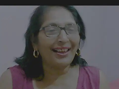 Snapshot of sexy69hotmum chatting on January 2025 07:02:02 PM sexy69hotmum online show from January 2025 07:02:02 PM
