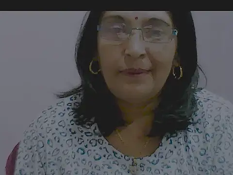 Snapshot of sexy69hotmum chatting on February 2025 12:24:01 PM sexy69hotmum online show from February 2025 12:24:01 PM