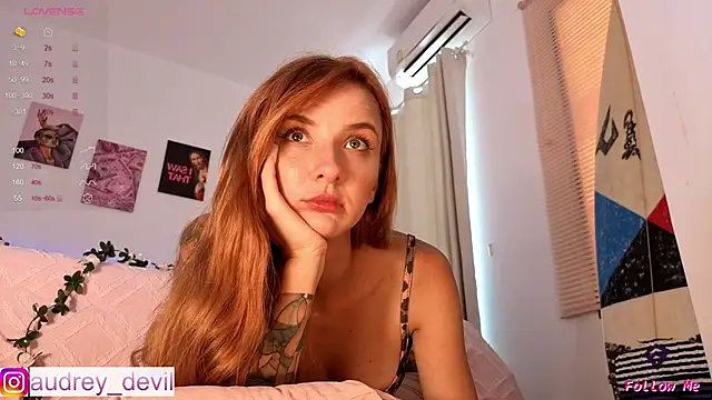 Snapshot of AudreyDevil chatting on March 2026 07:03:02 AM AudreyDevil online show from March 2026 07:03:02 AM