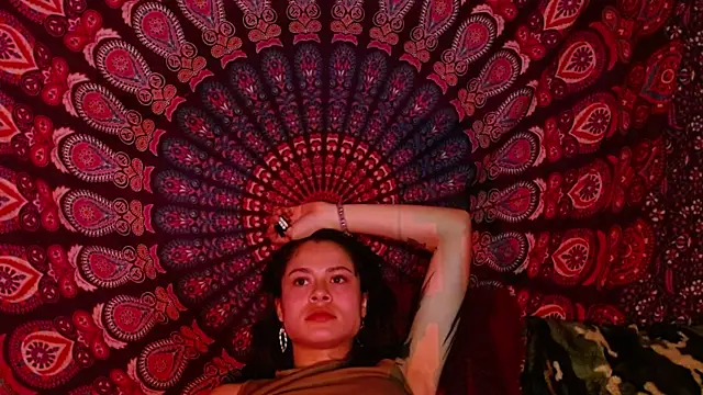 Snapshot of AbbySccott chatting on December 2024 03:20:01 AM AbbySccott online show from December 2024 03:20:01 AM