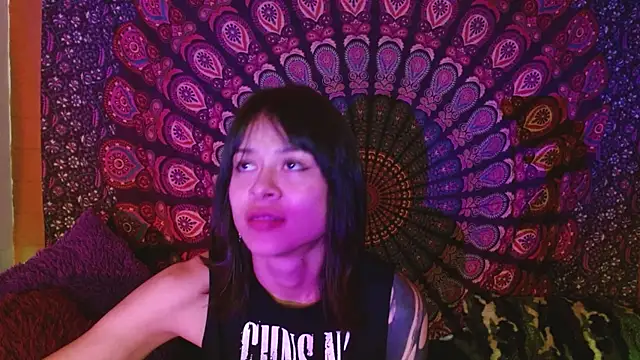 Snapshot of AbbySccott chatting on January 2025 12:35:02 AM AbbySccott online show from January 2025 12:35:02 AM