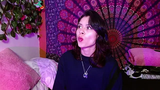 Snapshot of AbbySccott chatting on March 2025 11:32:01 PM AbbySccott online show from March 2025 11:32:01 PM