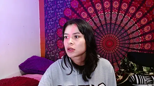 Snapshot of AbbySccott chatting on September 2025 11:52:01 PM AbbySccott online show from September 2025 11:52:01 PM