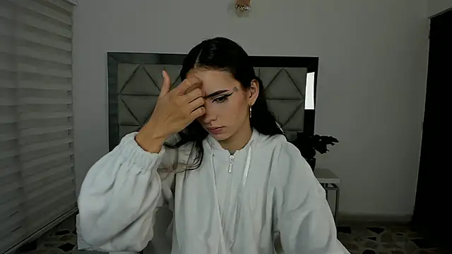 Snapshot of nina_pons chatting on February 2025 07:46:01 PM nina pons online show from February 2025 07:46:01 PM
