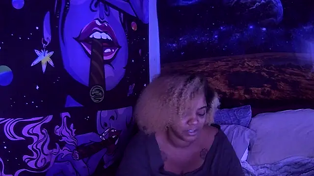 AutumnHart online show from December 2024 02:22:01 PM