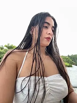 Snapshot of ZarahEvans chatting on November 2025 07:59:01 PM ZarahEvans online show from November 2025 07:59:01 PM