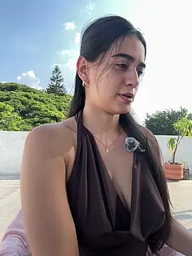 Snapshot of ZarahEvans chatting on November 2025 08:20:01 PM ZarahEvans online show from November 2025 08:20:01 PM