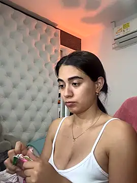 Snapshot of ZarahEvans chatting on November 2025 11:15:01 PM ZarahEvans online show from November 2025 11:15:01 PM