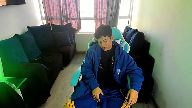 Franco Rizzo  online show from January 2025 09:29:02 PM