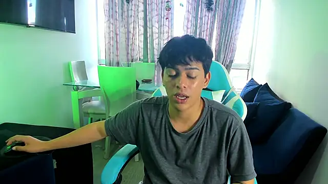 Franco Rizzo  online show from January 2025 08:35:02 PM