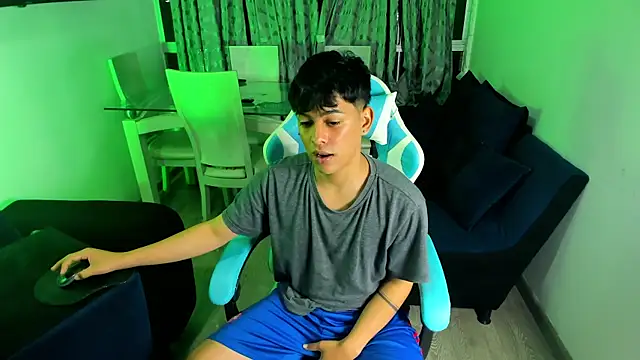 Franco Rizzo  online show from February 2025 11:26:01 PM