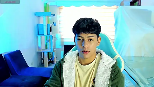 Franco Rizzo  online show from October 2025 09:22:01 PM