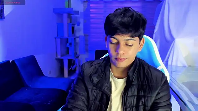 Franco Rizzo  online show from October 2025 02:31:02 AM