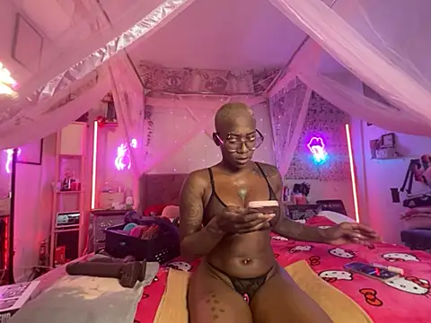 VixenCapri online show from April 2026 02:37:01 PM