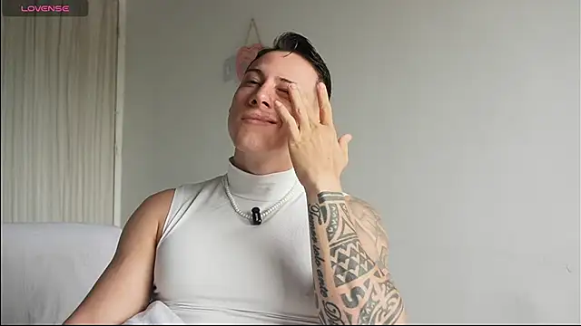 Muscle King Cum online show from June 2026 01:15:01 PM