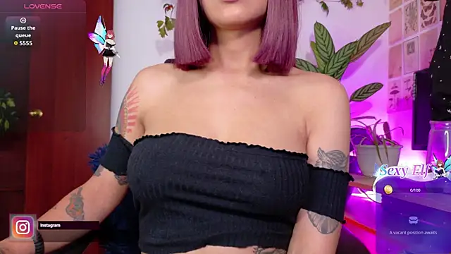 Yeriawaddell  online show from December 2025 12:05:02 AM