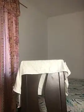 Snapshot of JuanaSimons chatting on November 2025 10:26:01 PM JuanaSimons online show from November 2025 10:26:01 PM