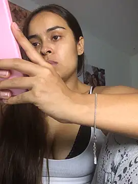 JuanaSimons online show from June 2026 01:30:01 AM