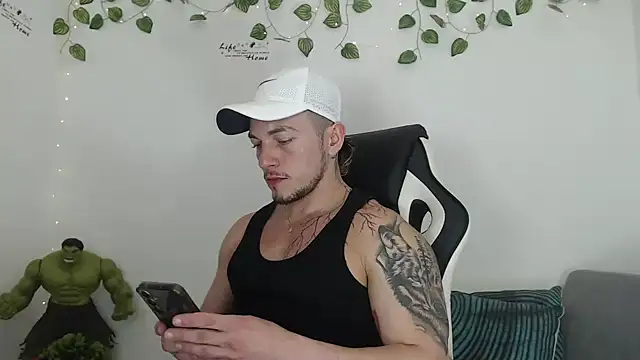 Snapshot of Angel_bran chatting on December 2025 05:31:02 PM Angel bran online show from December 2025 05:31:02 PM