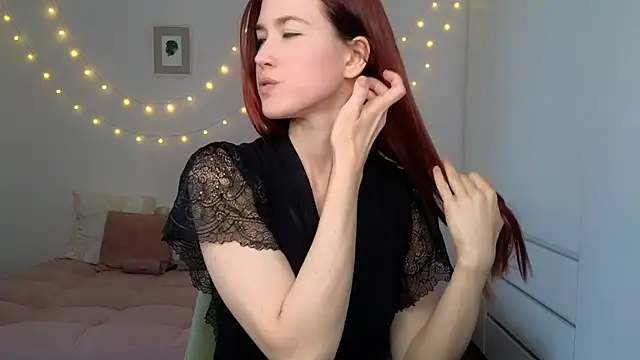 AliciaNewell online show from April 2026 08:19:02 AM