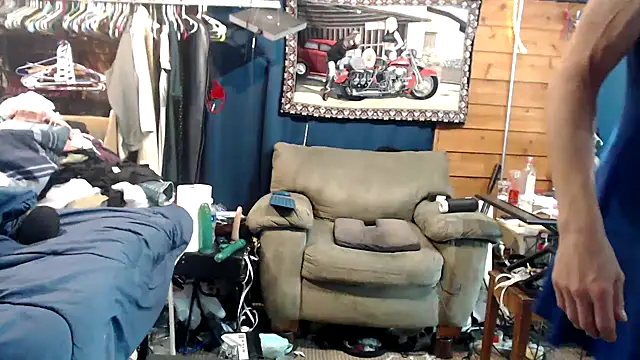 Snapshot of Brooke-lynn chatting on January 2025 11:43:02 AM Brooke-lynn online show from January 2025 11:43:02 AM