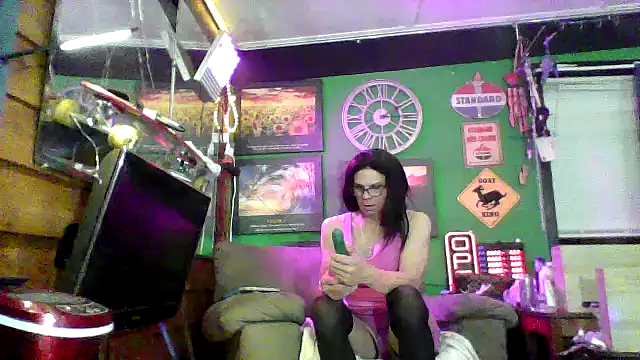 Snapshot of Brooke-lynn chatting on February 2025 07:16:01 AM Brooke-lynn online show from February 2025 07:16:01 AM